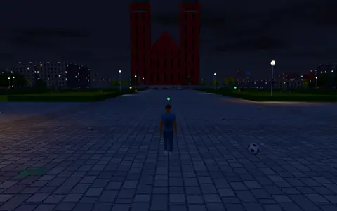 Plaza Moreno de noche, con sus luminarias